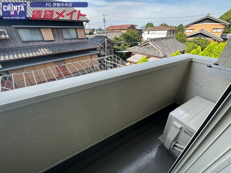 バルコニー　別部屋反転参考写真です