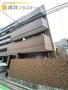 建物外観　タイル張の低層賃貸マンション