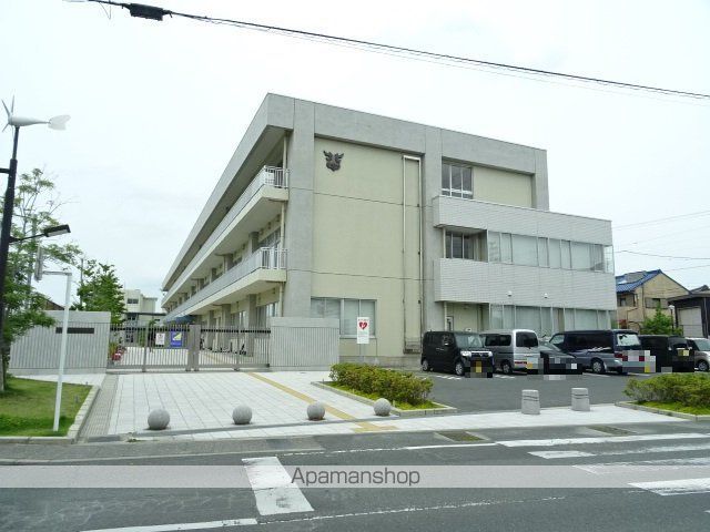 中学校　北部中学校（中学校）まで951m