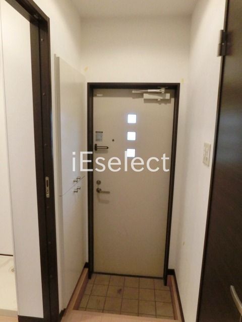 玄関　玄関、シューズボックスございます