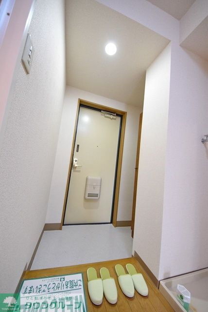 玄関　お問合せはタウンハウジングまで！※現地待合わせ相談可能
