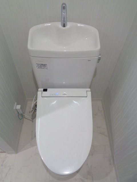 ＪＲ中央線 立川駅 徒歩16分 7階建 築3年のトイレ写真