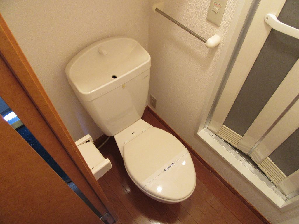 トイレ　※同タイプ