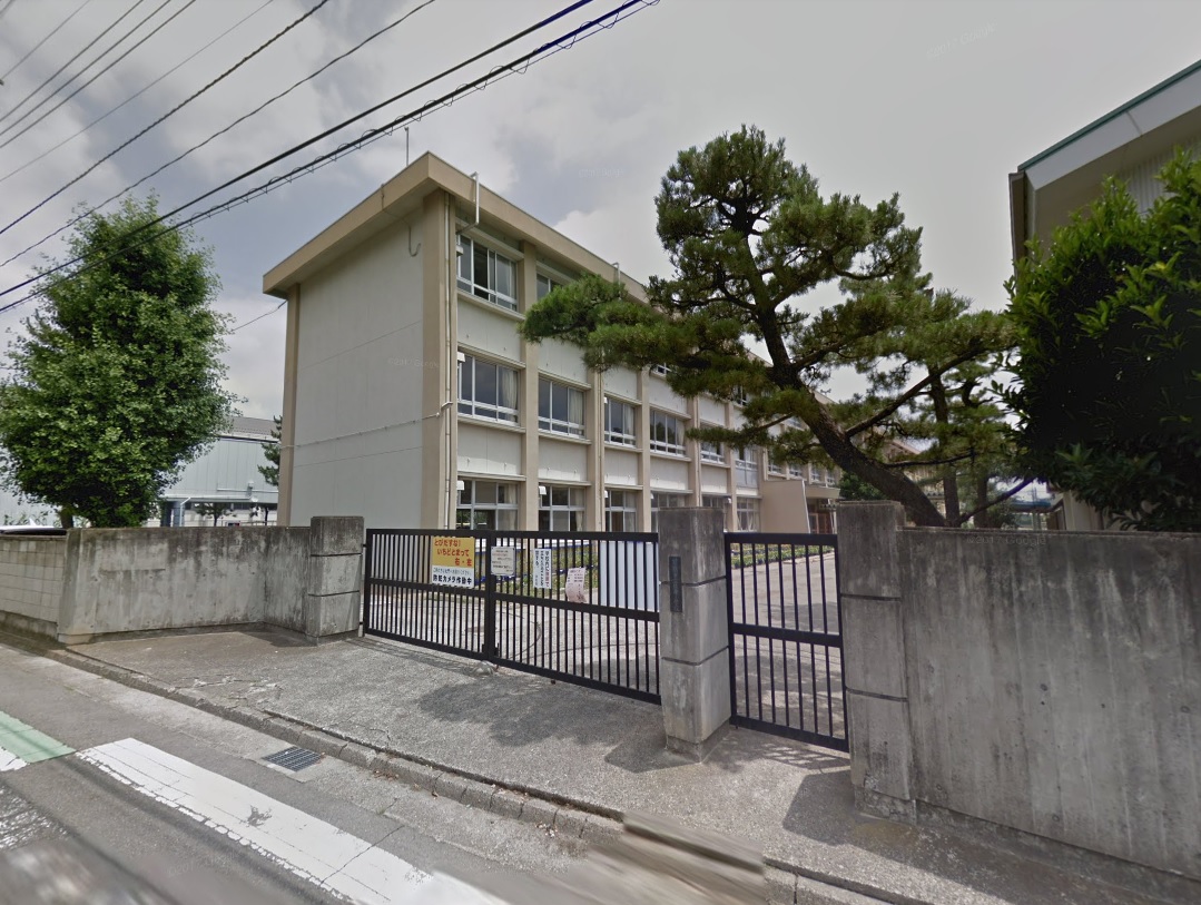 小学校　前橋市立城南小学校（小学校）まで600m
