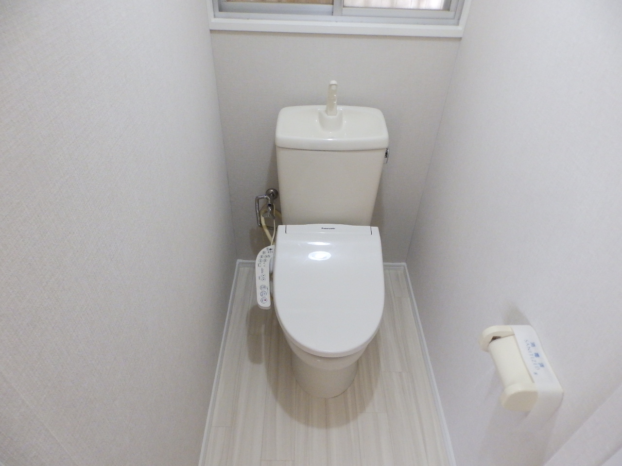 トイレ　ウォシュレット