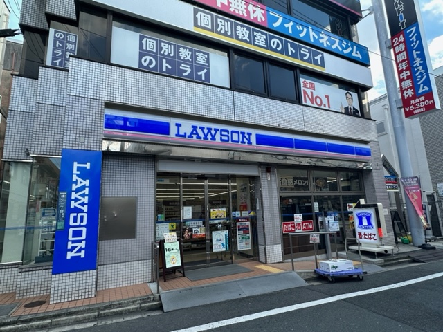 コンビニ　ローソン四條畷楠公一丁目店（コンビニ）まで316m