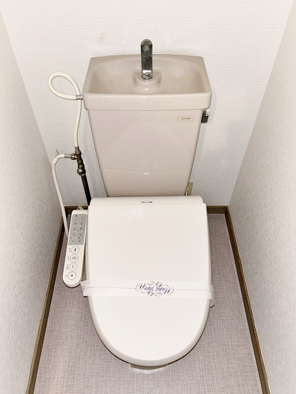トイレ　★温水洗浄便座付きトイレ★