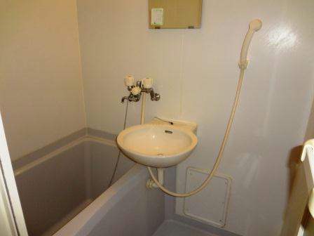 バス・シャワールーム　浴室乾燥機付き