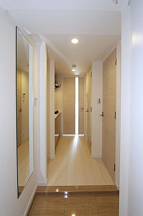 玄関　※反転タイプです。
