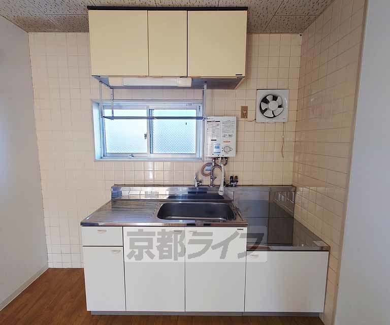 キッチン　ゆとりのあるキッチンです。