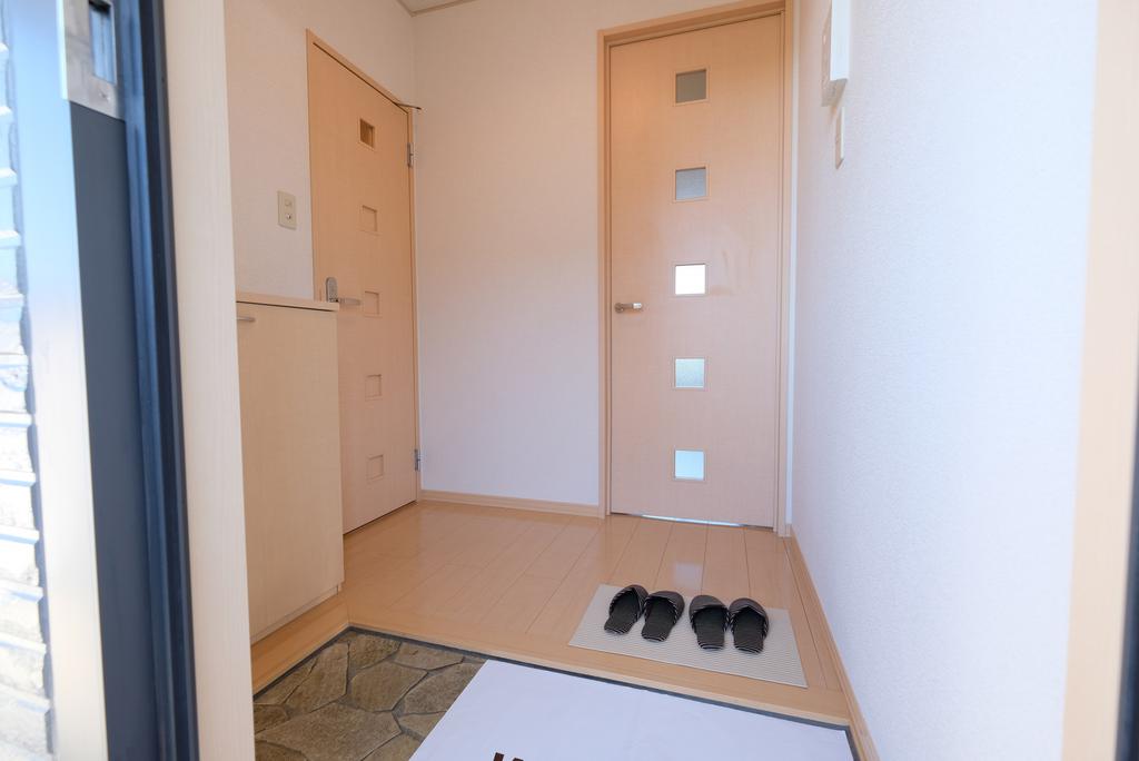 玄関　写真は別室です