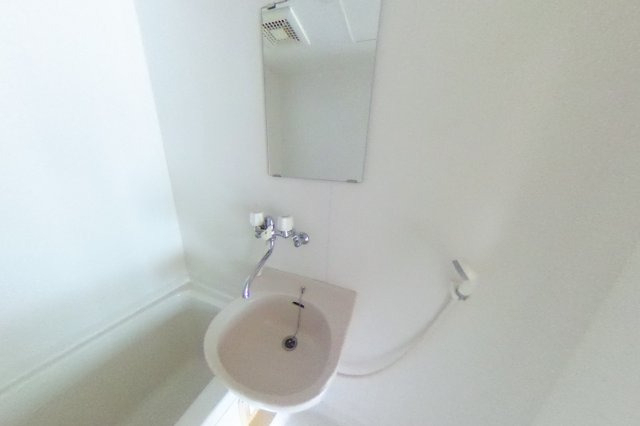 洗面設備　同仕様