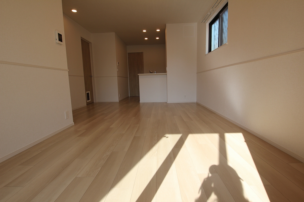 ＪＲ福塩線 道上駅 徒歩5分 2階建 築4年の居間写真