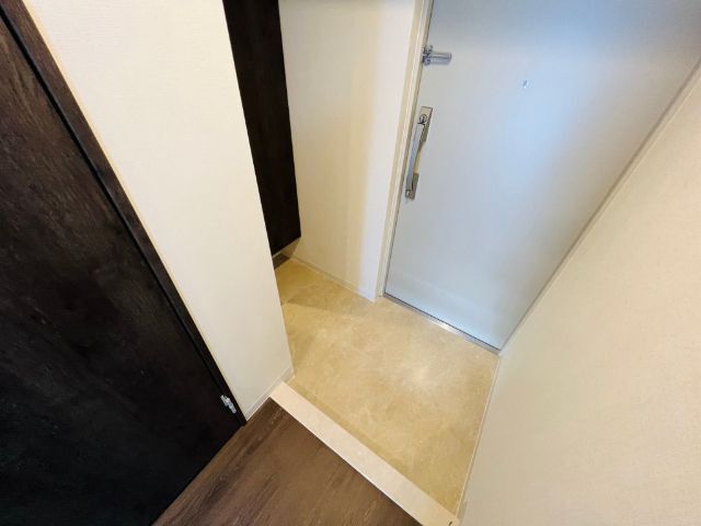 玄関　同タイプ別部屋の写真です