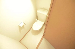 【松山市余戸東のアパートのトイレ】