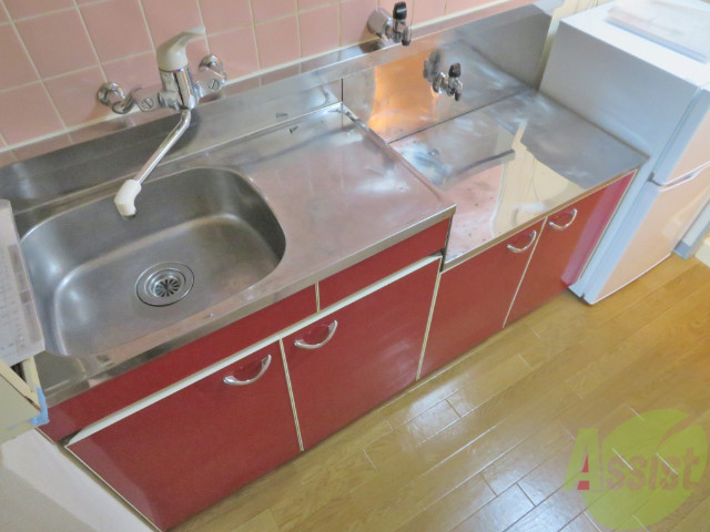 キッチン　こちらはキッチンです。料理するのが楽しみですね。