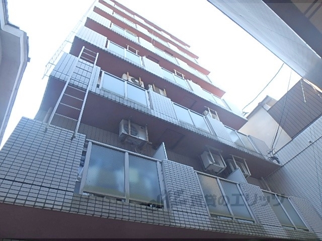 大津市中央のマンションの建物外観