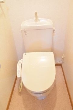 【フェニックス　メモリー　Ａのトイレ】