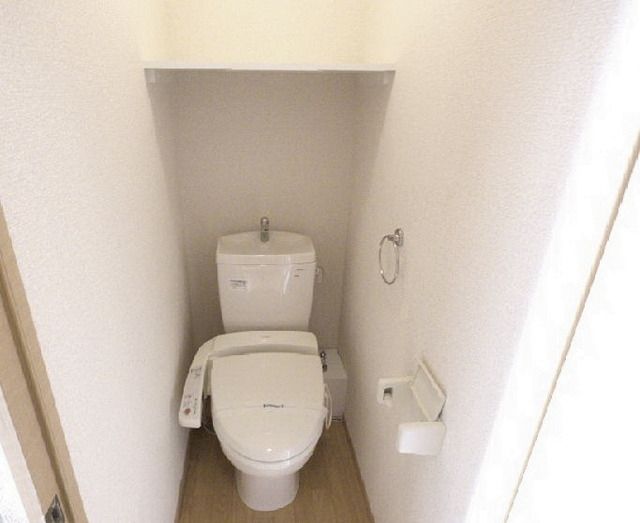 埼玉新都市交通伊奈線 鉄道博物館駅 徒歩7分 4階建 築17年のトイレ写真