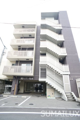 【熊本市中央区上林町のマンションの建物外観】