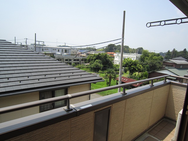 バルコニー　●太陽サンサンのバルコニー。