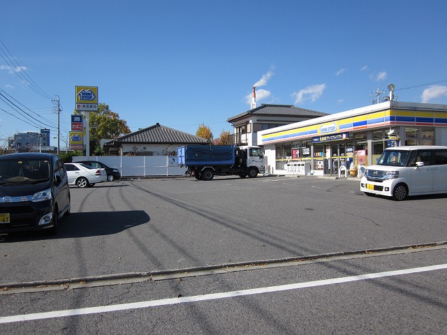 コンビニ　ミニストップ四日市中里店（コンビニ）まで412m