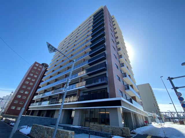 クリオレジダンス新札幌駅前の建物外観