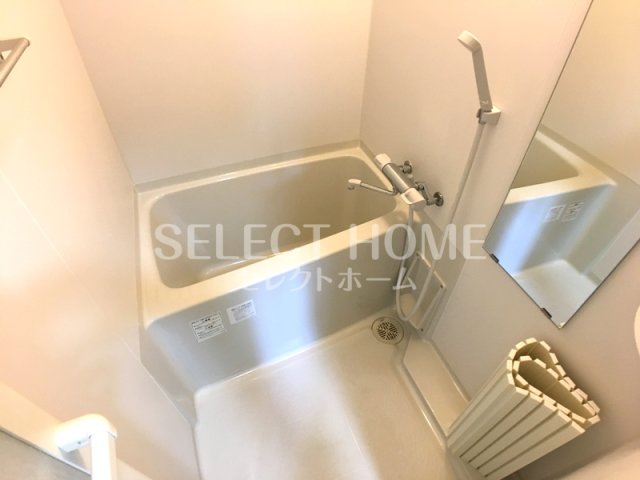 バス・シャワールーム　落ち着いた空間のお風呂です 同型タイプ