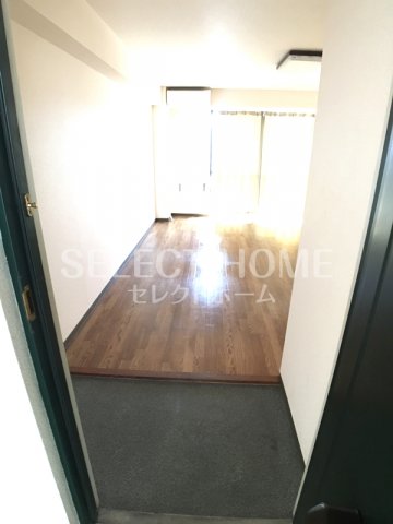 玄関　シンプルで使いやすい玄関です 同型タイプ