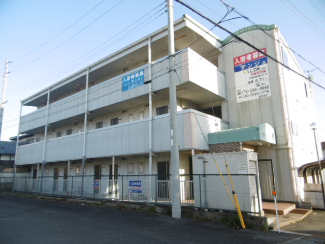 神崎郡福崎町山崎のマンションの建物外観