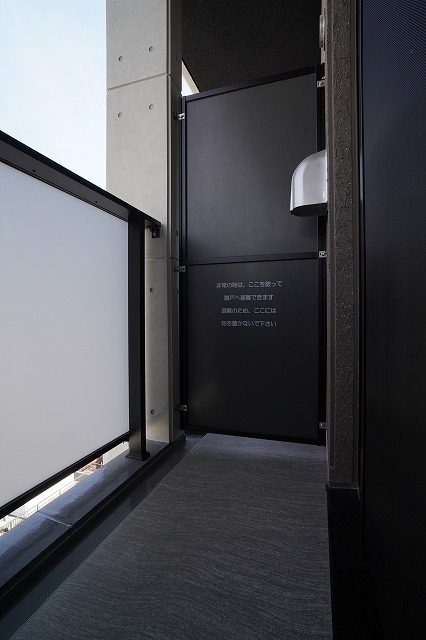 バルコニー　バルコニー