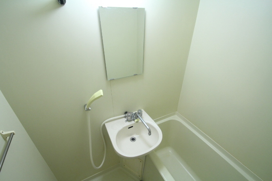 洗面設備　※他部屋の写真を使用しております。