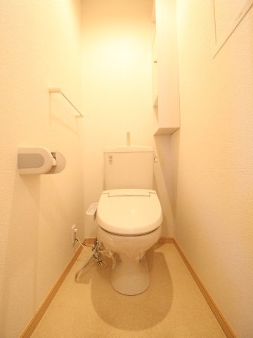 トイレ　清潔感のあるトイレです