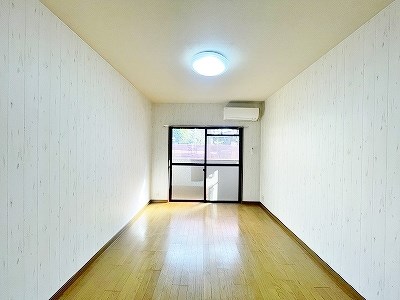 居室・リビング　★洋室7帖★