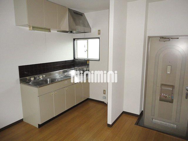 キッチン　小窓のついたキッチン