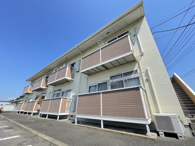 前橋市大前田町のアパートの建物外観