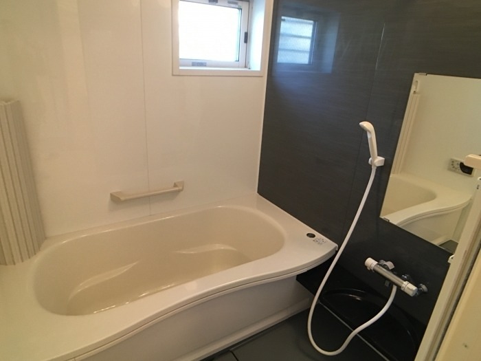 バス・シャワールーム　1坪風呂です。