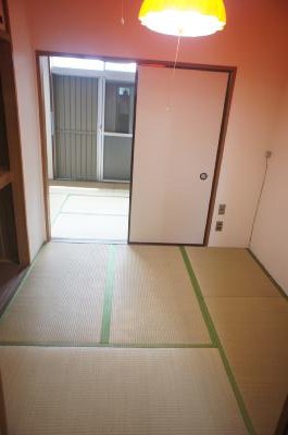 その他部屋・スペース　明るい色調の室内です