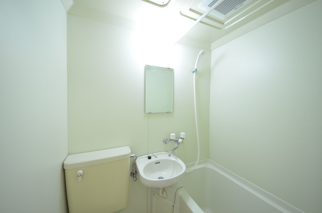 洗面設備　☆歯みがきはここで☆