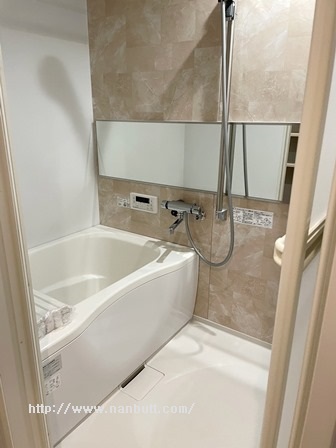 バス・シャワールーム　浴室乾燥機・追い焚き機能付きバス