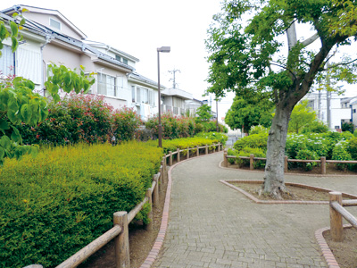 公園　石神こぶし緑地（公園）まで460m
