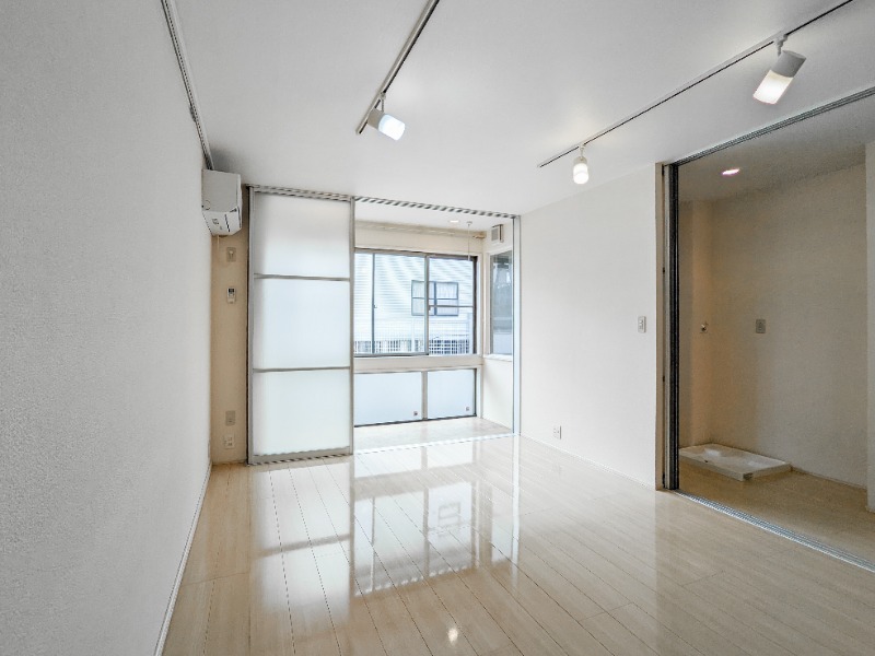 居室・リビング　図面と現状に相違がある場合には現状を優先