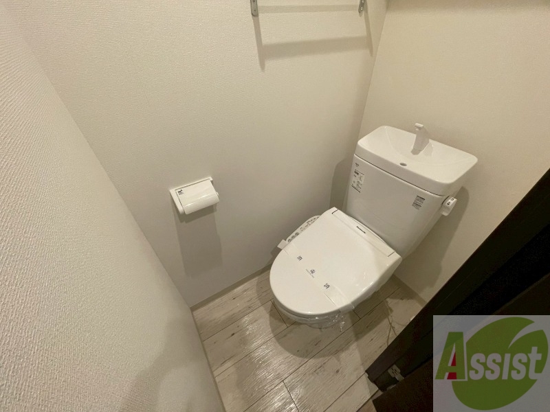 トイレ　ウォシュレット機能がついたトイレ。安心して使用できますね。