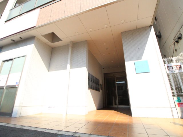 エントランス　毎日通るエントランスはこのようになっています