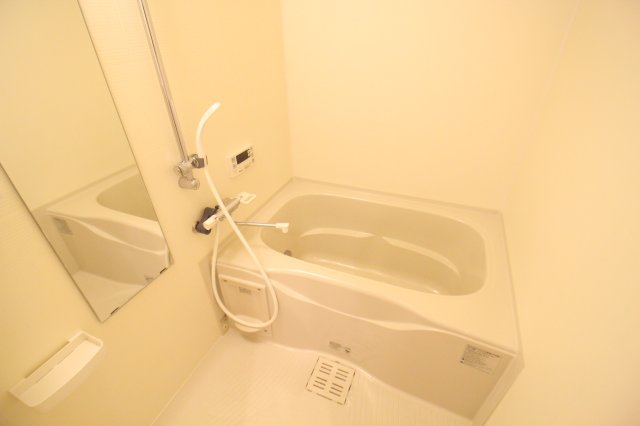 バス・シャワールーム　ゆったり過ごせるお風呂です
