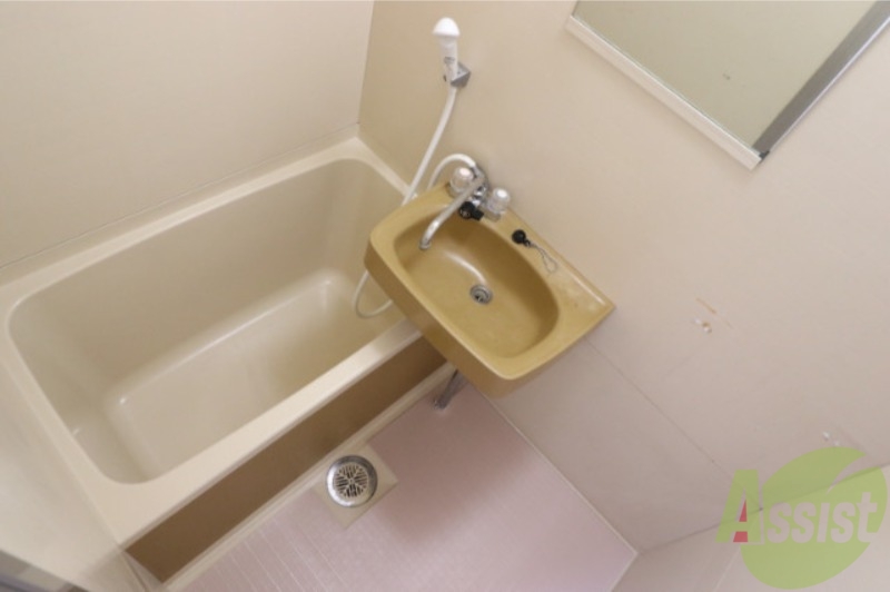 バス・シャワールーム　たっぷりのお湯に浸かりながらリフレッシュタイム