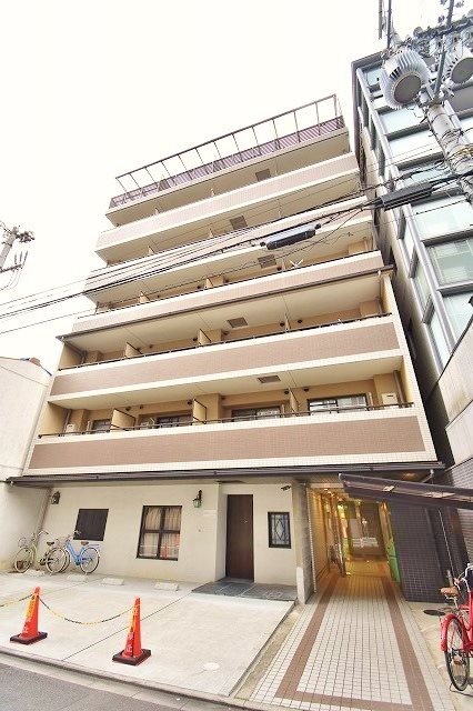 ハウスセゾン両替町の建物外観