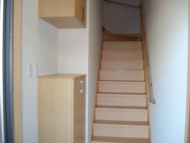 玄関　玄関～階段