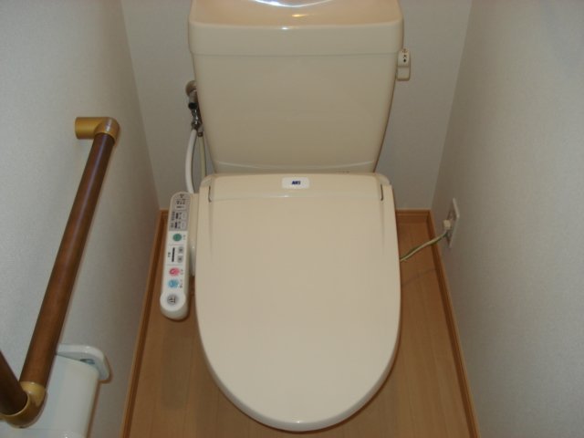 トイレ　シャワー付トイレ