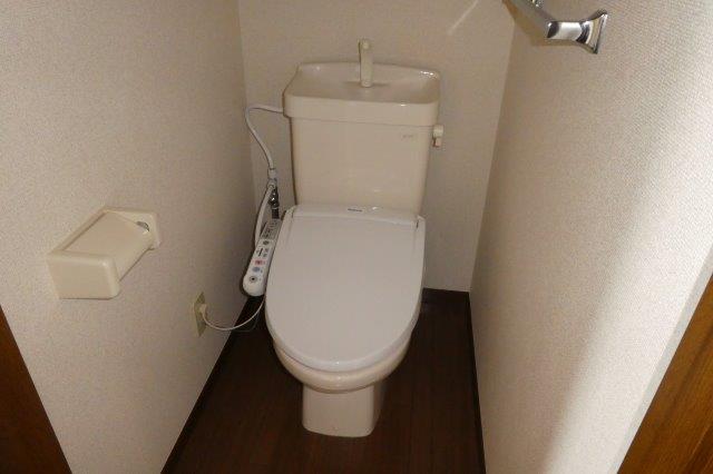 トイレ　シャワー付きトイレ